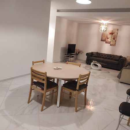Tres Bel Appartement Avec Grand Jardin, Proche De Paris Vitry-sur-Seine Exteriör bild