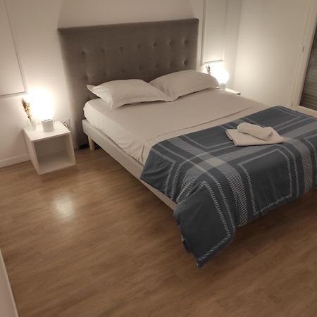 Tres Bel Appartement Avec Grand Jardin, Proche De Paris Vitry-sur-Seine Exteriör bild