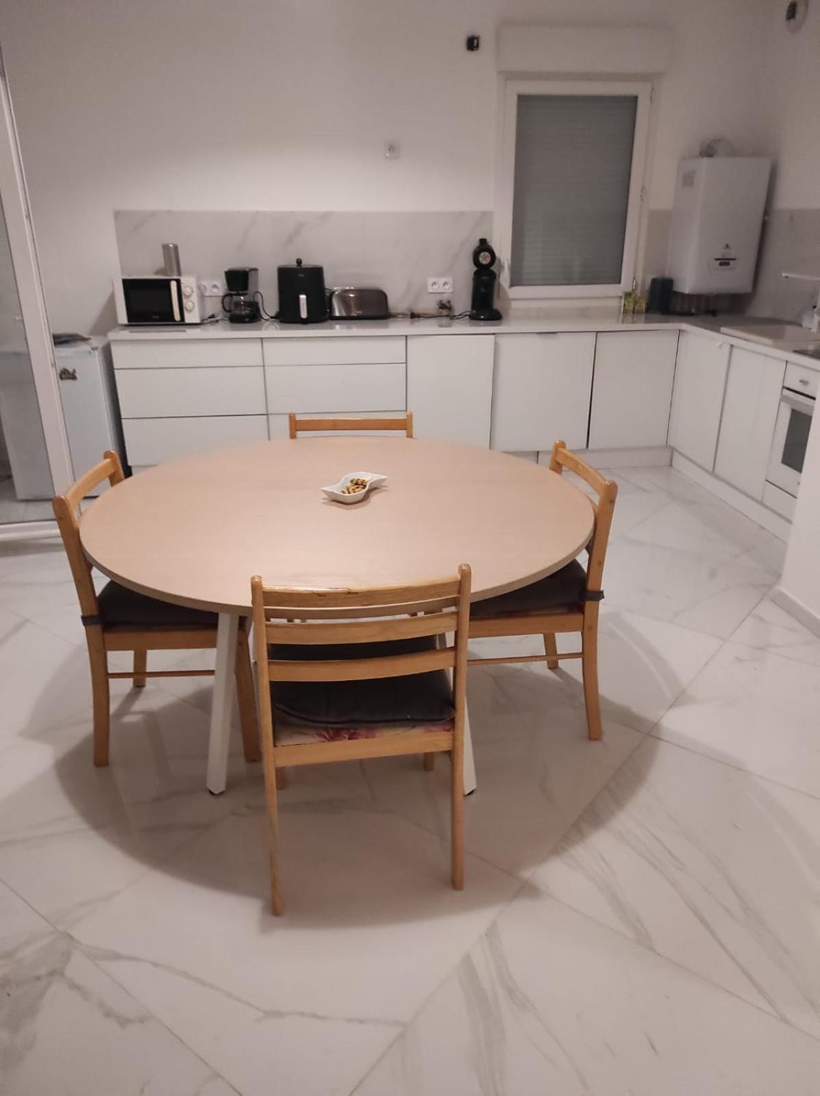 Tres Bel Appartement Avec Grand Jardin, Proche De Paris Vitry-sur-Seine Exteriör bild